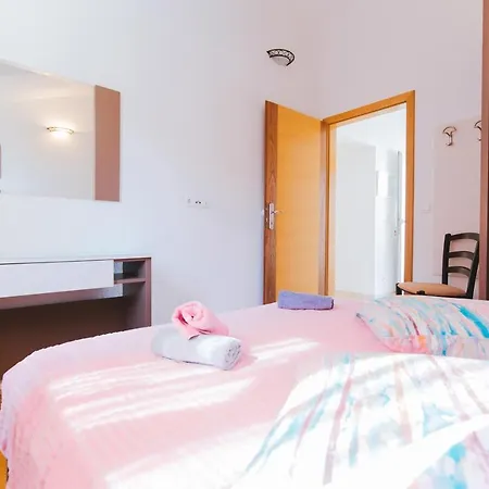 Apartament Nemira 13055d Omiš
